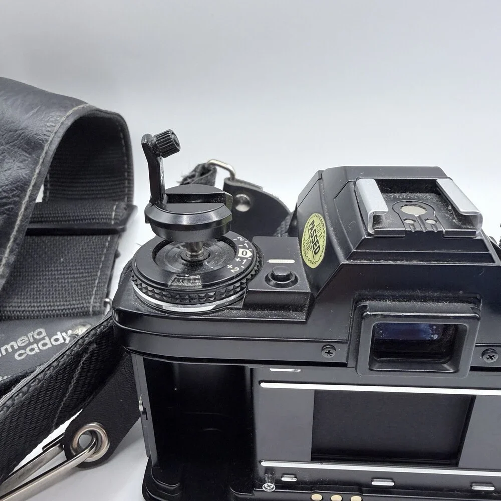 MINOLTA X-700 MPS 35mm Film Camera w/MD 49mm 1:1.7 Lens W/case